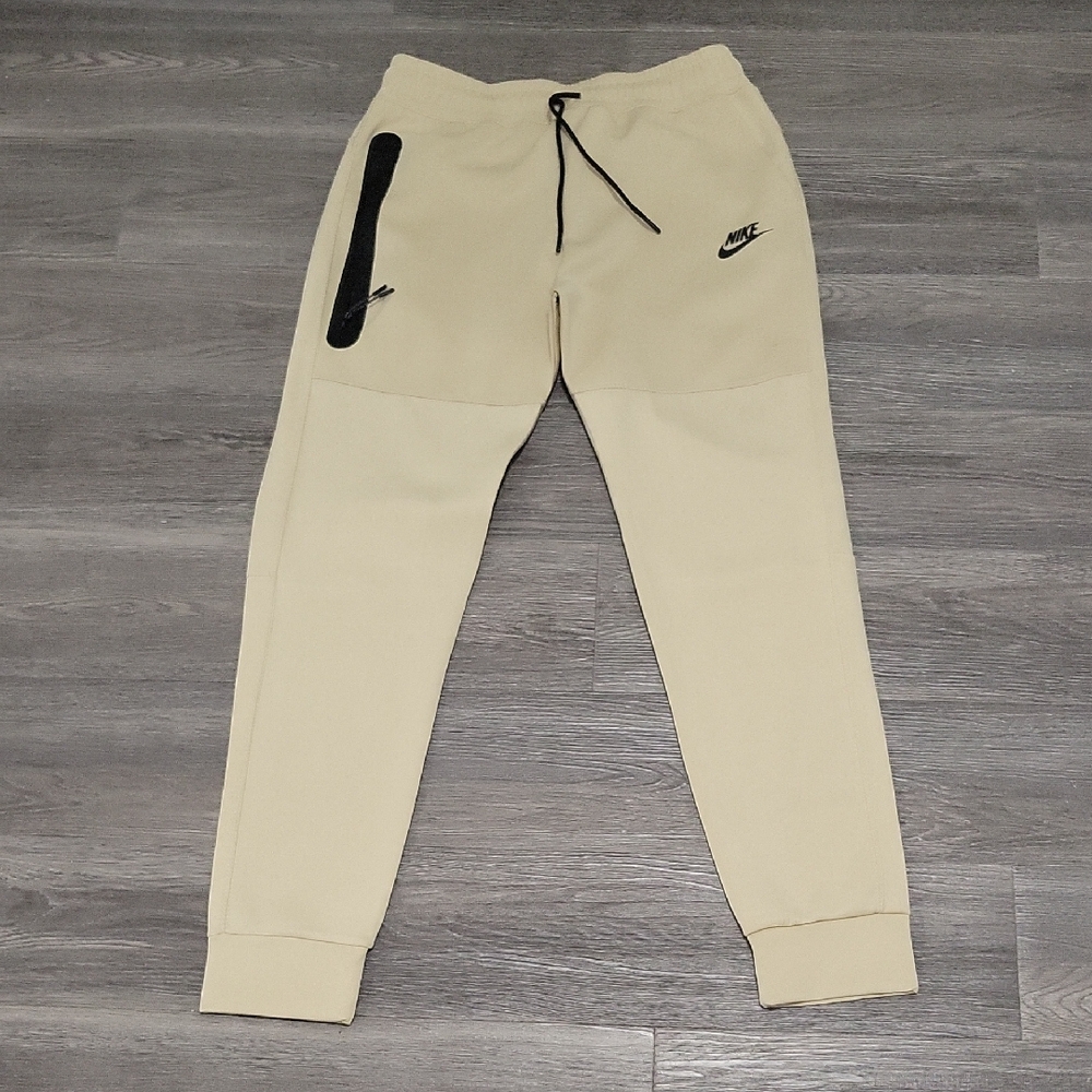 Nike Cream Joggers with Black Details